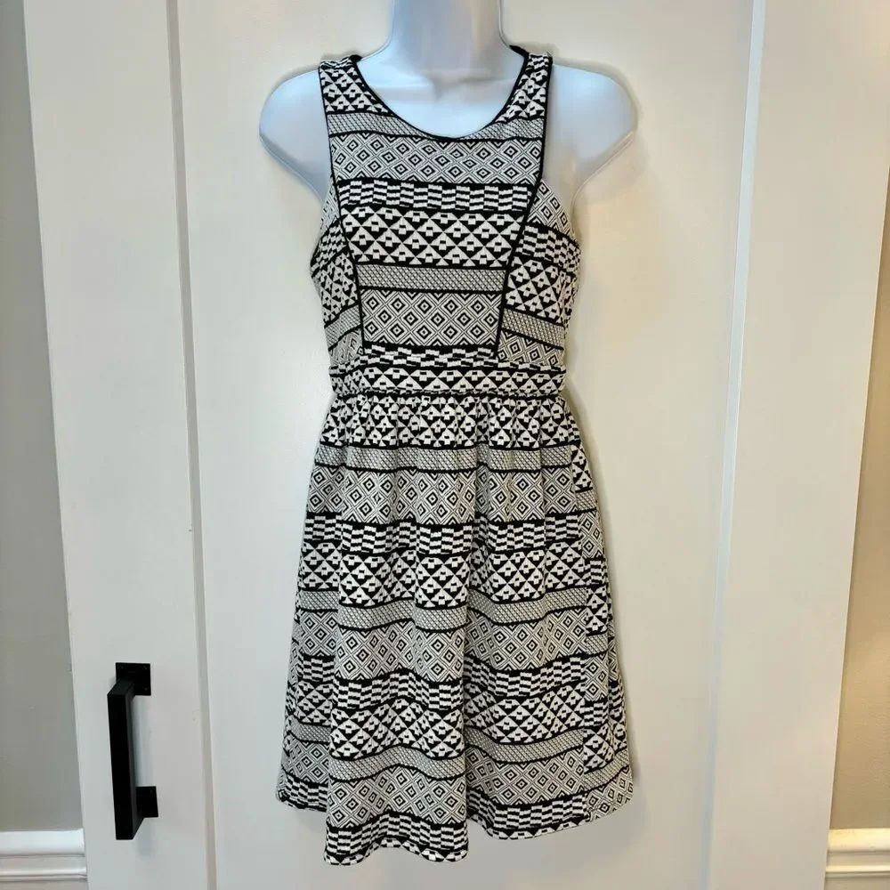 Monteau soft black and‎ white tribal fit and flare dress size M